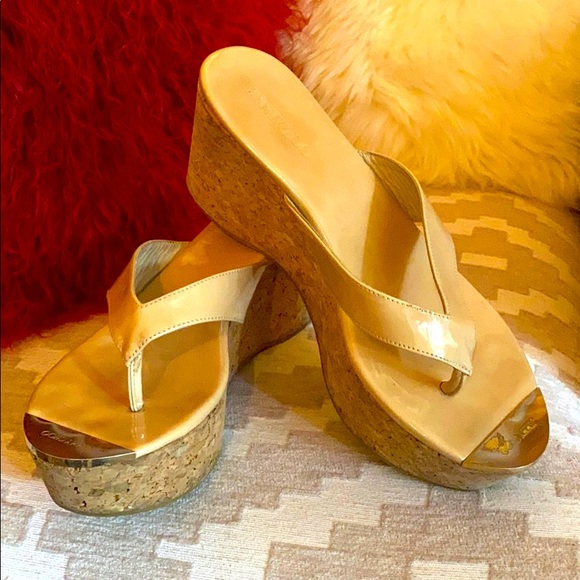 Jimmy Choo Sz 38 Pathos Patent Leather Cork Wedge - Picture 1 of 13